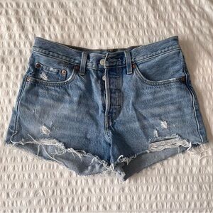 Levi’s 501 High Waist Denim Shorts sz 26
